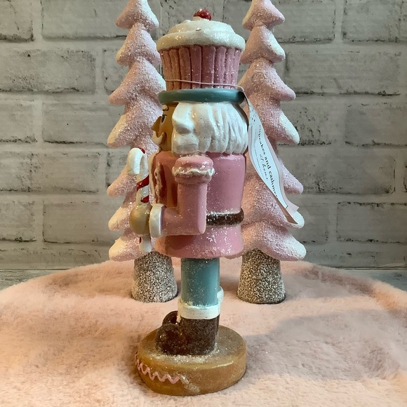 CUPCAKES & CASHMERE 11in Cupcake Nutcracker Only - Picture 3 of 7